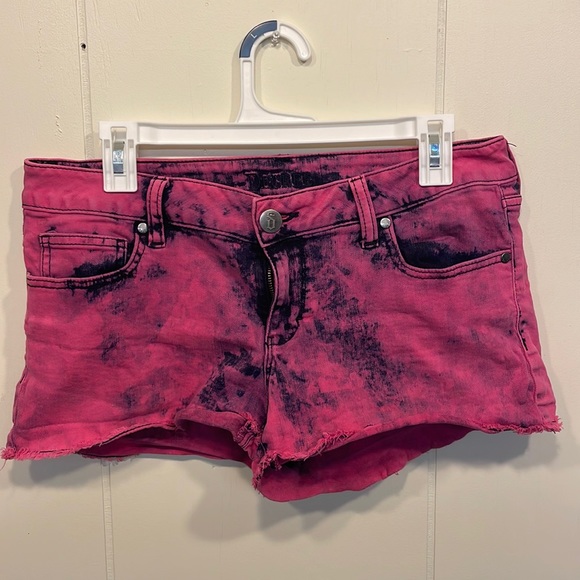 Decree Hot Pink Denim Stonewashed Cutoffs S:11 Excellent Condition - Picture 1 of 7